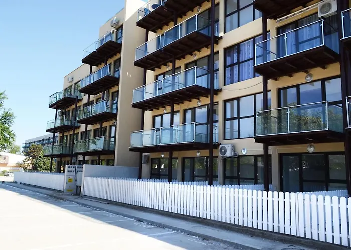 Luca Апартаменты Сатурн